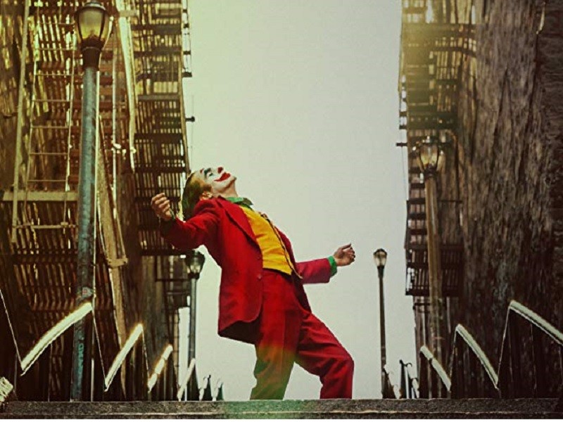 "Joker": prepoznatljiv glas iz dubine ludosti društva
