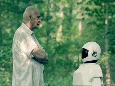 Robot i Frank - sentimentalno propitkivanje odnosa tehnologije i knjige