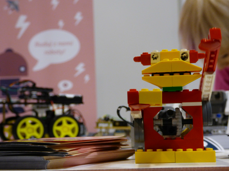  RoboKids - radionica osnova robotike za djecu 