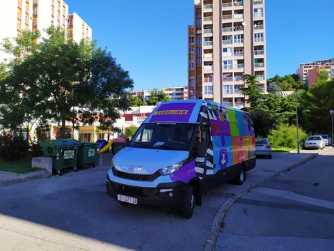 Gradski bibliobus – knjiga i pred vašim vratima