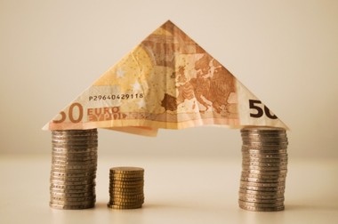 [Iz Rasadnika.fyi] Kuno, ovo je euro, tvoja zamjena: Stella Suljić Nikolaj o očekivanjima, prednostima i nedostacima ulaska u eurozonu 