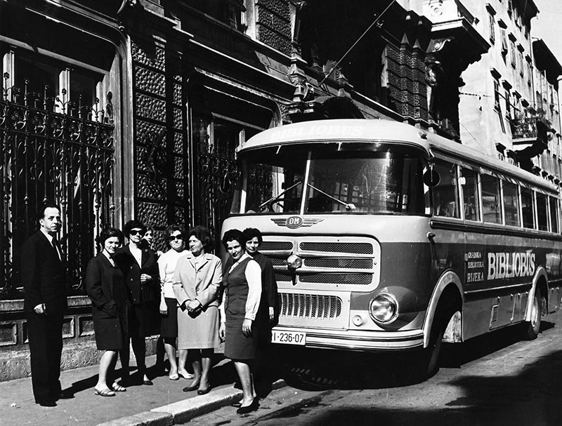 1969-krenuo-bibliobus
