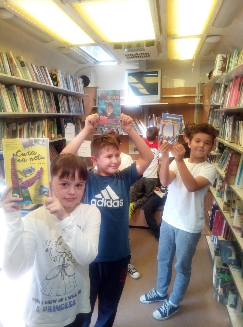 Fotografija 8 - Otvaranje novog stajališta bibliobusa