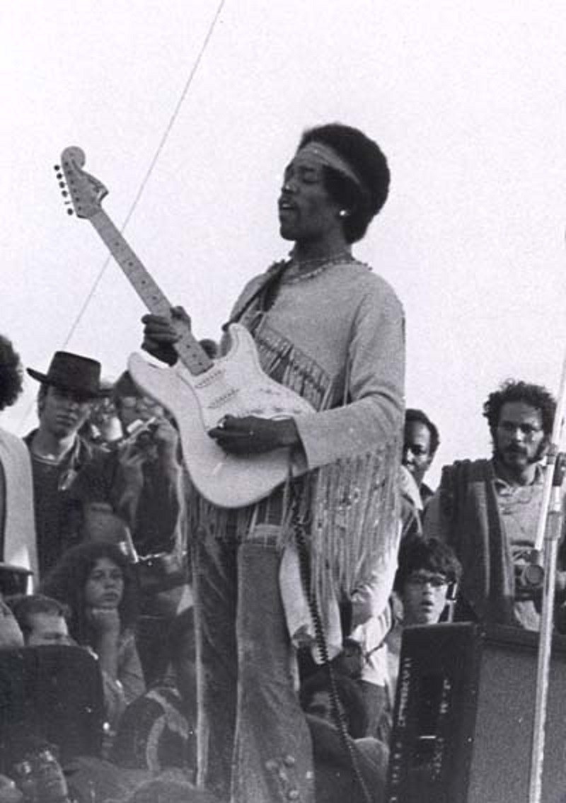 Jimi_Hendrix02