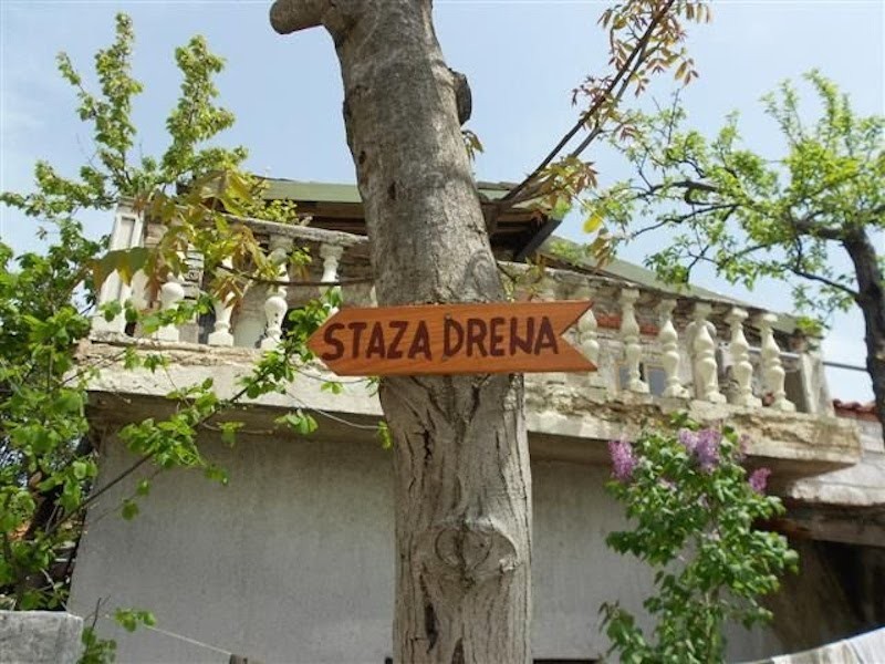 Obiljezje staze drena